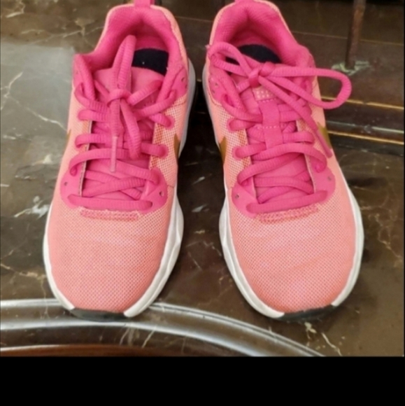 Nike Kids size 11,5 - Picture 5 of 6